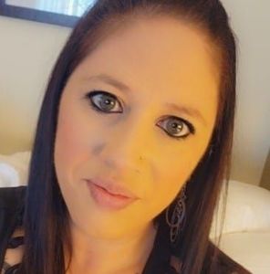 Meet your Posher, Kasie